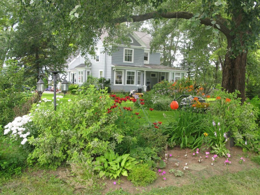 Dragonfly Inn Annapolis Royal Exterior foto